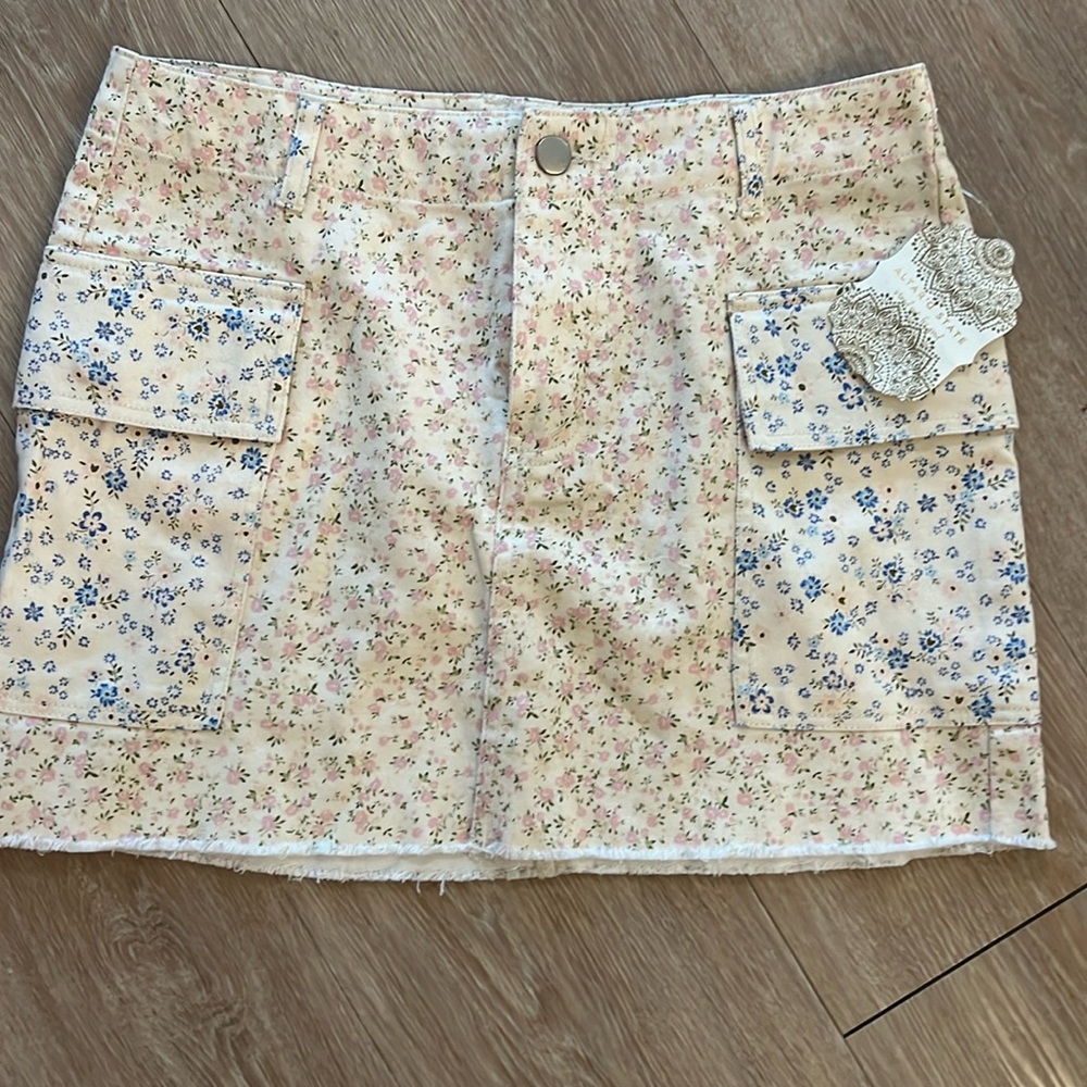 Altar’d State skirt